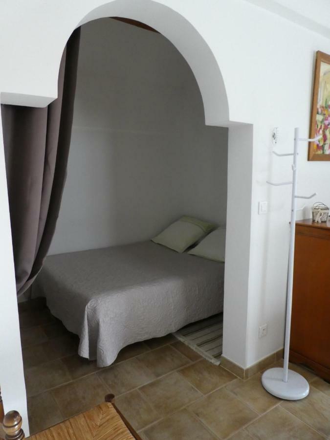 Hostal Les Biguieres Maubec  Exterior foto