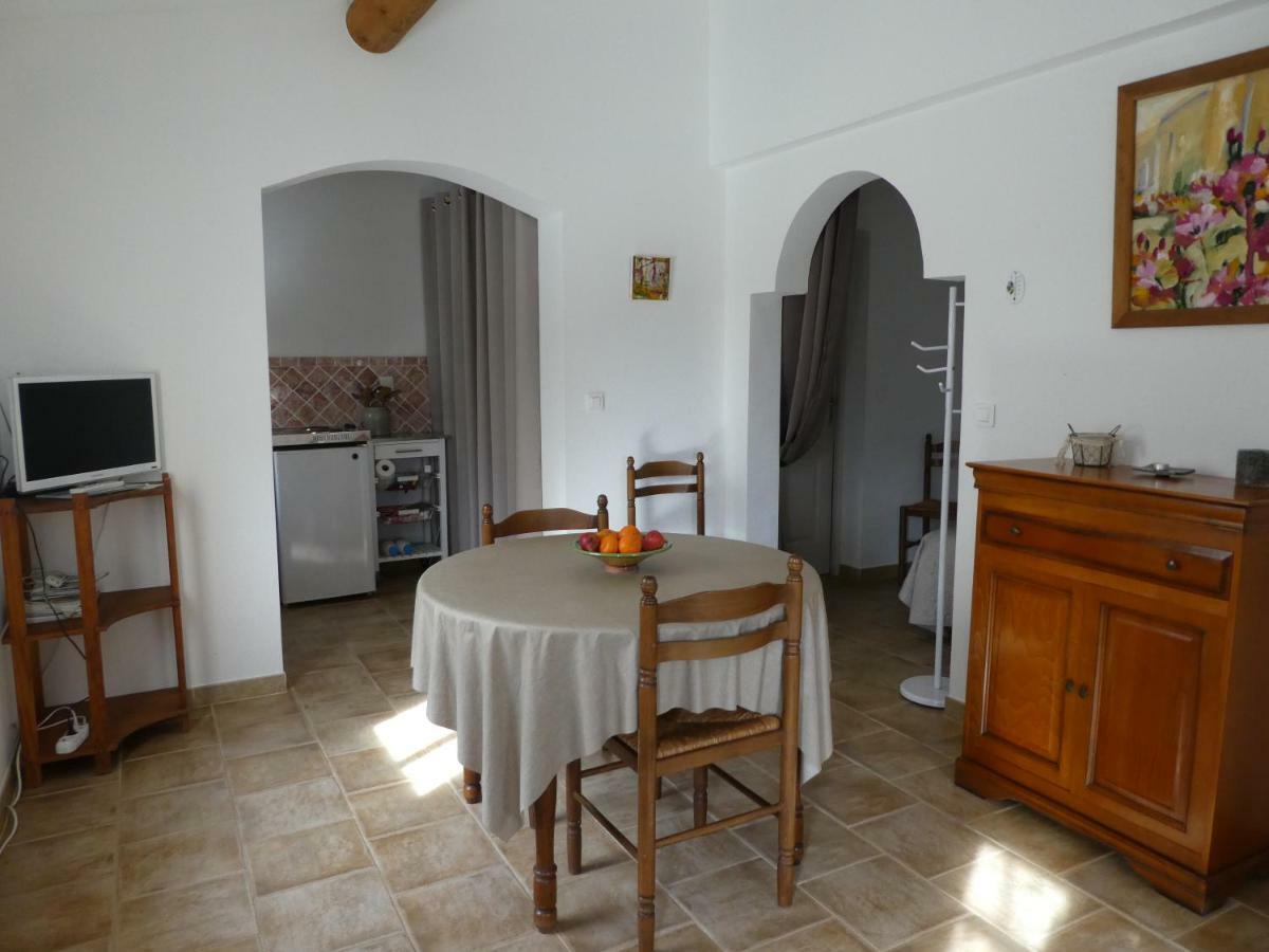Hostal Les Biguieres Maubec  Exterior foto